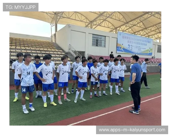 中国足球青少年足球培训体系创新，青少年足球培训课程